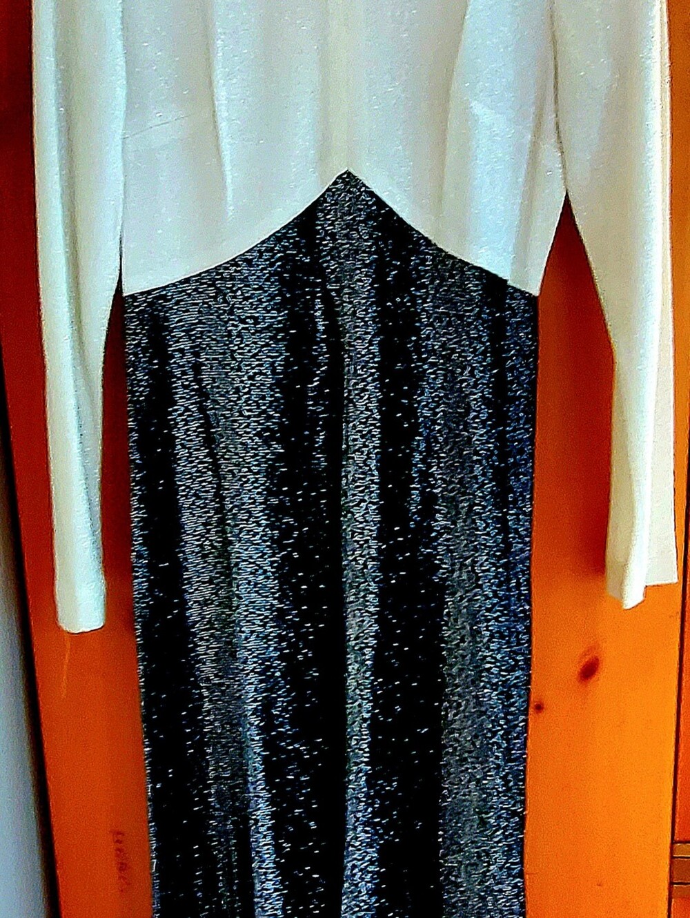 Vintage Long Sleeve Evening Gown - Picture 4 of 4